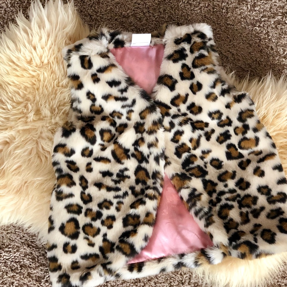 Faux Fur Vest Hanna Anderson (Girls 130 cm/8 US)